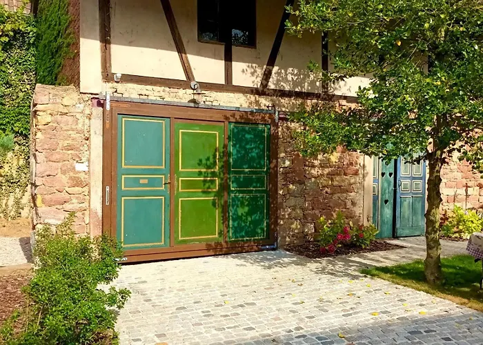 Semesterbostad Domaine Lapromise *